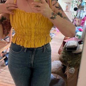 🌼Ruffle Trim Crop Tank 🌼